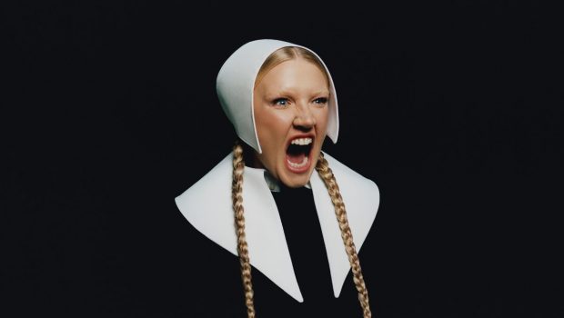 ALBUM REVIEW - SELF ESTEEM: A COMPLICATED WOMAN